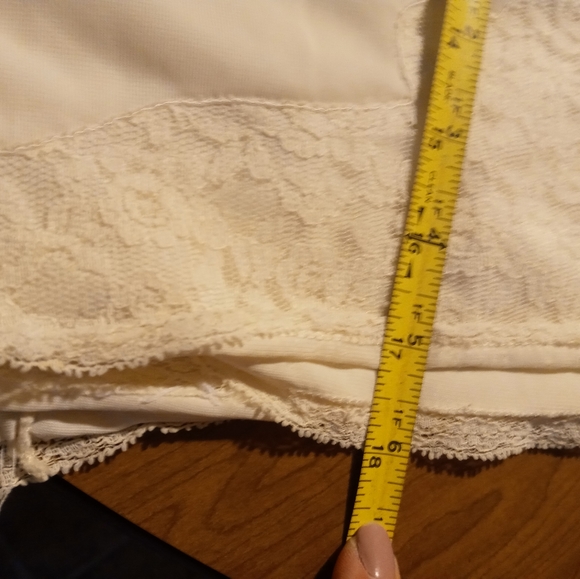 Vintage Floral inlay half slip - Picture 4 of 4